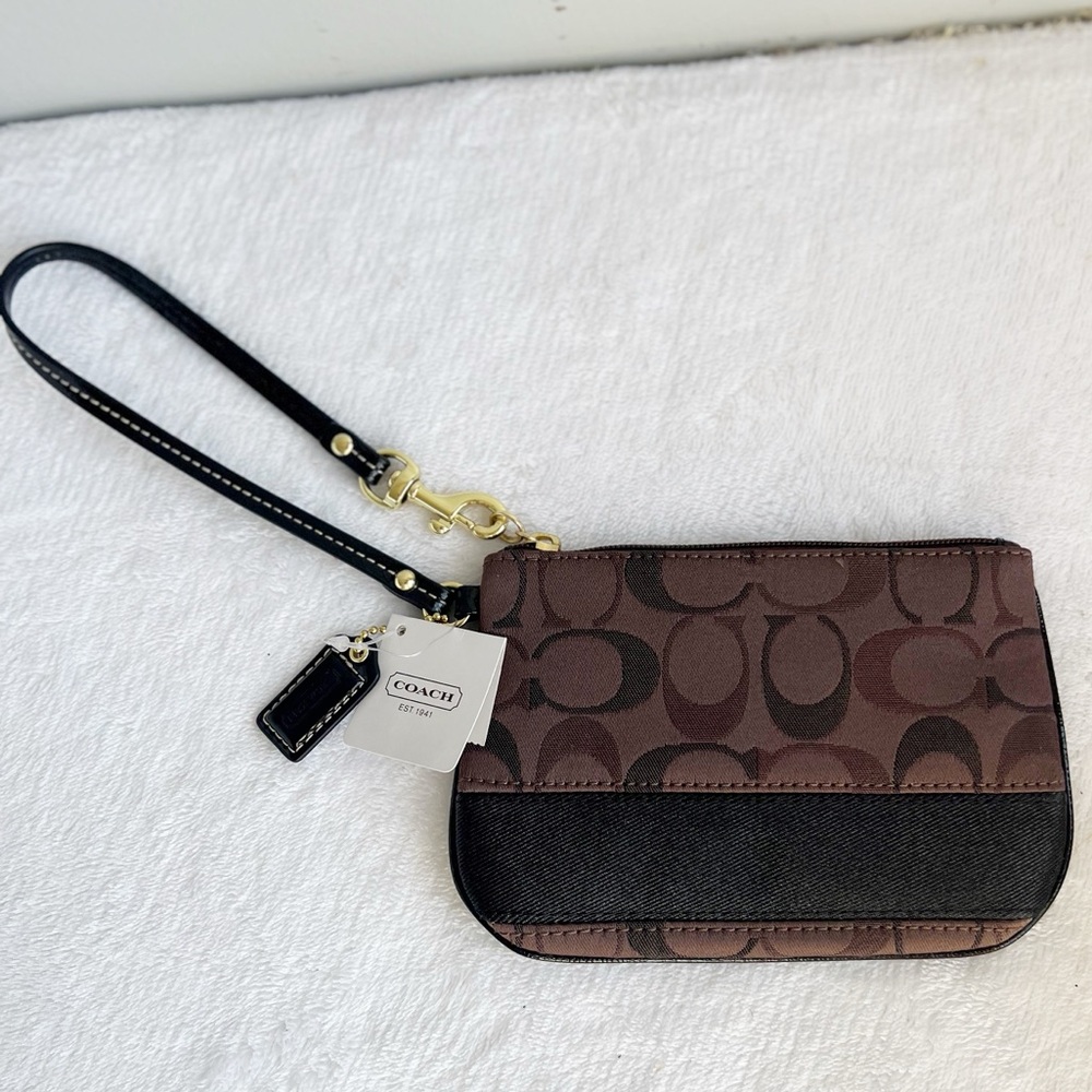 Coach Wristlet Brown Signature Stripe
